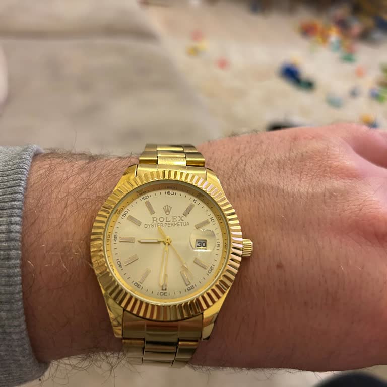 Altın Rengi Rolex Saat İç Aksamı Kusurlu Şirketten Cevap Yok