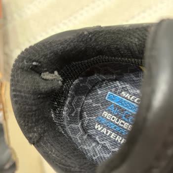 Boyner’den Kalitesiz Skechers Ayakkabı İç Astarı Yırtılması Ve Tam İade Talebi