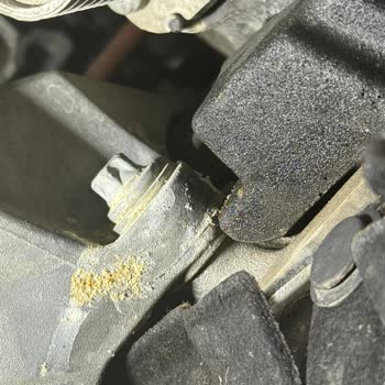 Ekspertiz Raporunda Su Kaçağı Belirtilmemiş, Serviste Su Kaçağı Tespit Edildi Ve Sorumluluk Reddi