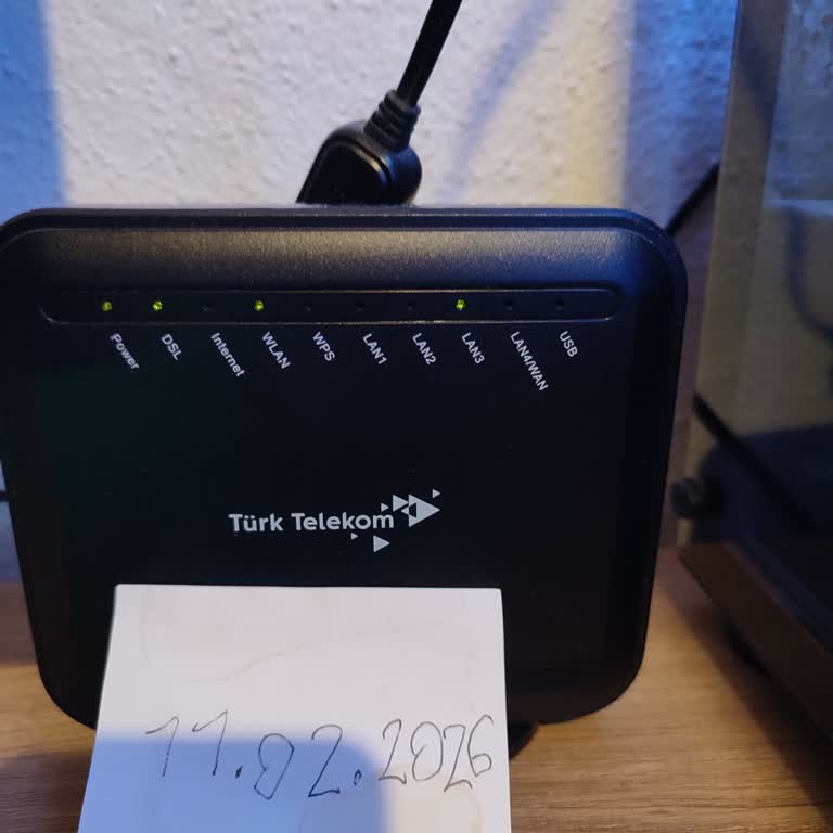 Kesintili İnternet Ve Yanıtsız Müşteri Hizmetleri