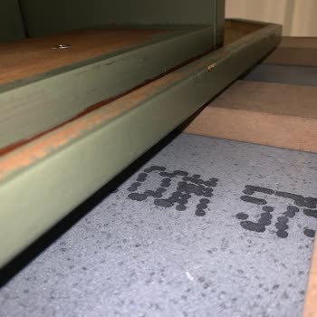 Belenco Kuvars Tezgahındaki Lekeli Ve Düzensiz Yüzey İçin Acil İnceleme Ve Çözüm Talebi