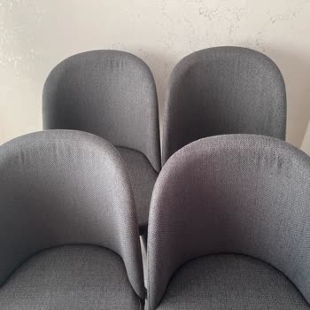 Defolu Sandalyeler İçin Sıfır Değişim Talebi