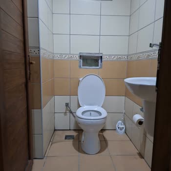 Dora Thermal Tatil Köyü & SPA Bakımsız Koşullar Ve Yanıltıcı Acentenin İade Talebi!