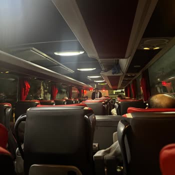 Gecikme, Agresif Muavin Ve Lastik Patlaması Nedeniyle Mağdur Oldum