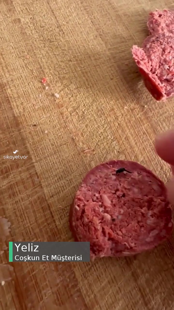 Coşkun Sucuk Lastik Gibi! videonun kapak resmi