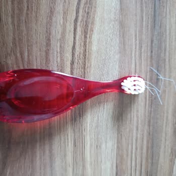 Rocs Bebek Diş Fırçasının Tel Dökülmesi Ve Güvenlik Endişesi