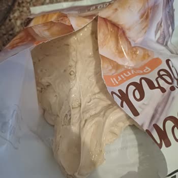 Harras Dondurulmuş Sigara Böreği İçinde Ekşi Hamur Bulunması Ve Gıda Güvenliği Endişesi