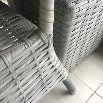 Itals Balkon Takımında Örgü Atması Ve Sünger Çökmesi Yenisiyle Değişim Talebi