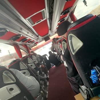 Kalorifer Çalışmayan, Kirli Ve Gürültülü Otobüste Üşüyen Yolcuların Mağduru