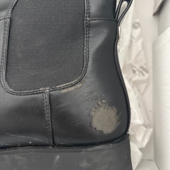 Nine West Kısa Sürede Deforme Olan Bot İçin Ücret İadesi Talebi