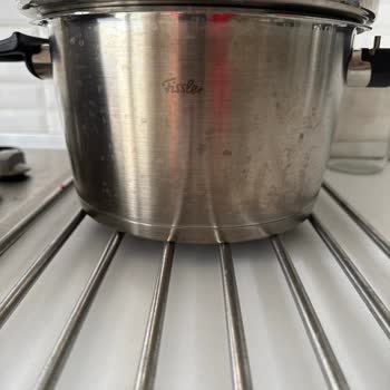 Fissler Vitaquick Düdüklü Tencere Su Lekeleri Ve Kararmalar Nedeniyle Değişim Talebi