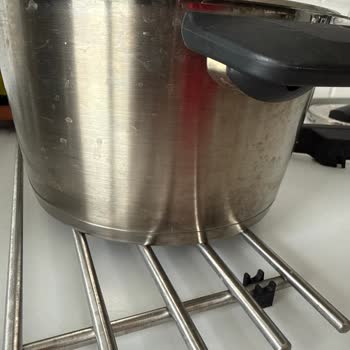 Fissler Vitaquick Düdüklü Tencere Su Lekeleri Ve Kararmalar Nedeniyle Değişim Talebi