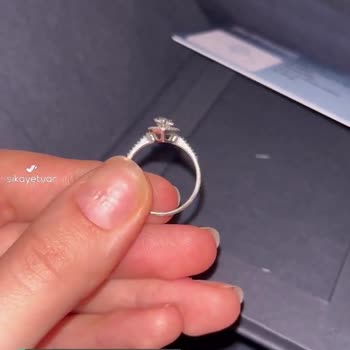 Blue Diamond Tamire Giden Yüzüğün Taşı Yamuk Tamiri