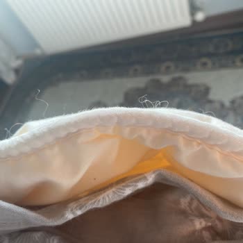 Yorganın Yünleri Dışarı Çıktığı İçin Kullanılamaz