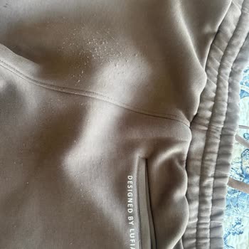 Lufian'dan Kısa Sürede Tüylenen Ve Solan Eşofman İçin Değişim Ve İade Talebi