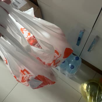 Migros Hemen'de Fazla Poşet Ücreti Ve Yırtık Portakal Şikayeti