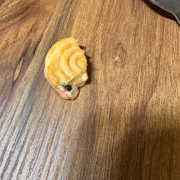 A101 X Roll Ürününde Taş Bulunması