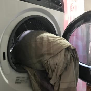 Grundig Nevresim Topaklanıyor, Kurutma Makinesi Kurutamıyor ve İade Talebi