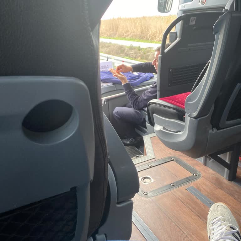 3,5 Saatlik Gecikme Ve Kaba Personel Tavrı Şikayeti