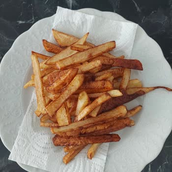 BİM Yüksek Fiyatlı Kızartmalık Patatesin Yağ Çekmesi Ve Lezzetsiz Olması