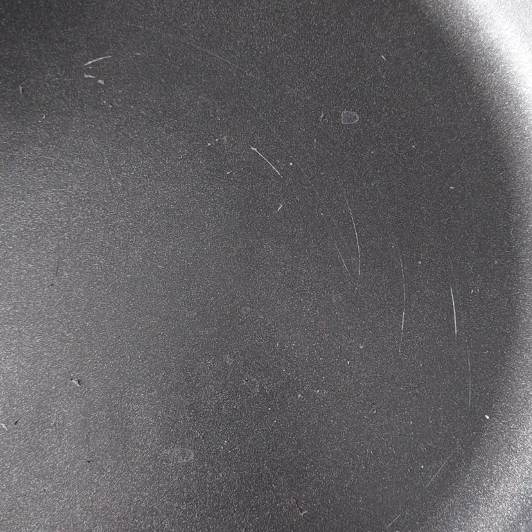 Taç Pilav Tenceresinde İç Kısım Soyulması Ve İade Reddi