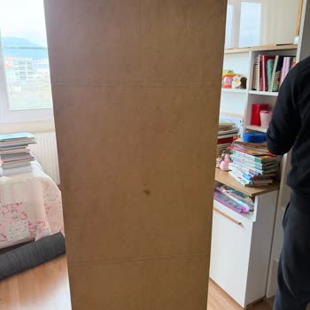 Modalife Edremit Şubesinden Gelen Kitaplıkta Yanlış Montaj Ve Kullanılmış Ürün Sorunu