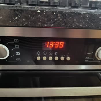 Emek Servis’te Haksız Ücret Kesintisi Ve Saygısız Davranış Şikayeti