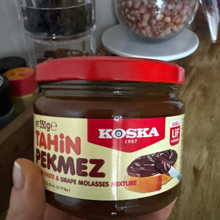 Koska Cam Kavanoz Tahin Pekmez Karışımında Yanık Kokulu Acı Tat