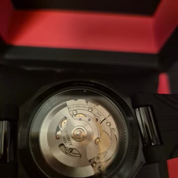 Konyalı Saat Kullanılmış Görünen Ve Eksik Kutu Nedeniyle İade