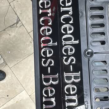 Oto Moda Gross Aşırı Ücret Ve Yanıltıcı Tasarım İadesi Reddedildi, Personel Üstten Ve Küçümseyici