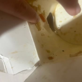 Sıvı Ve Yırtık Siparişte İade Talebi Ve Müşteri Hizmetleri Sorunu