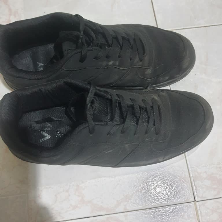 Ayakkabıda Şiddetli Koku Sorunu Ve Bayiden Çözüm Almada Başarısızlık