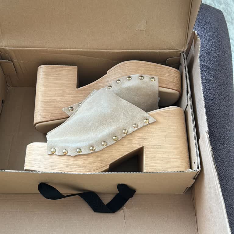 Derimod'dan Yanlış Ayakkabı Gönderimi Ve İade Talebi