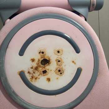 Paslanan Ve Eriyen Ütü Masası İçin Ürün Değişimi Talebi