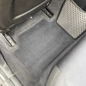 BMW 116i 2013 Modelinde Yağmurda Su Girişi Sorunu Ve Ücretsiz Çözüm Talebi