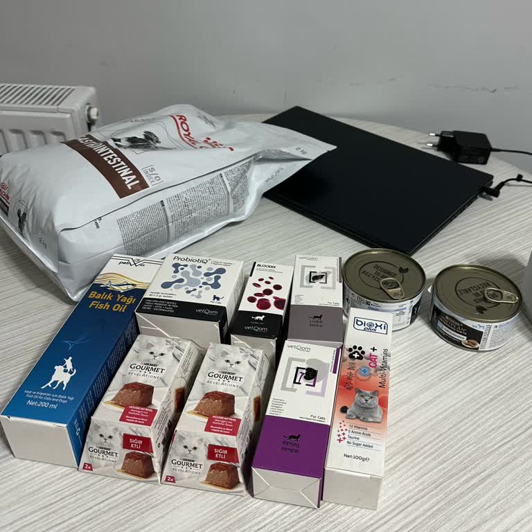 Puppy Veteriner Kliniği Kedimin Ameliyatı Sonrası Aşırı Ücretli İlaç Ve Mama Satışı, İade Reddi