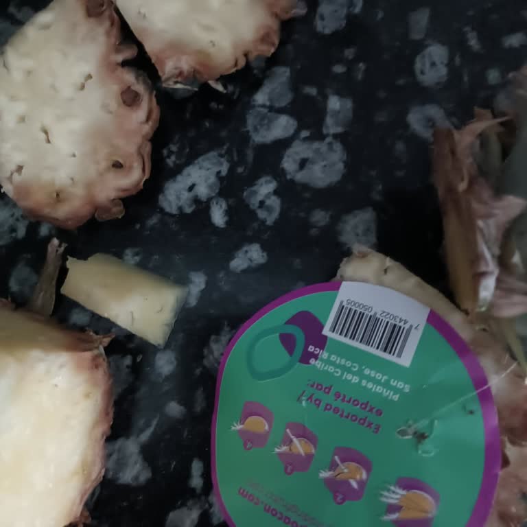 Soma Migros'tan Alınan Ananas Bozulmuş, Değişim Talebi