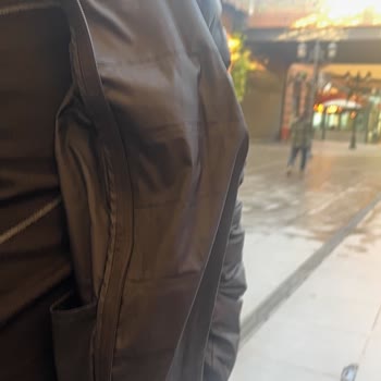 30 Derecede Yıkama Sonrası Montta Kaz Tüyü Birikmesi Ve İç Bölmelerin Ayrılması