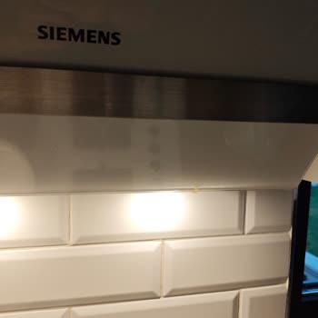 Siemens Aspiratör Yağ Damlatıyor, Servis Arıza Değil Diyor