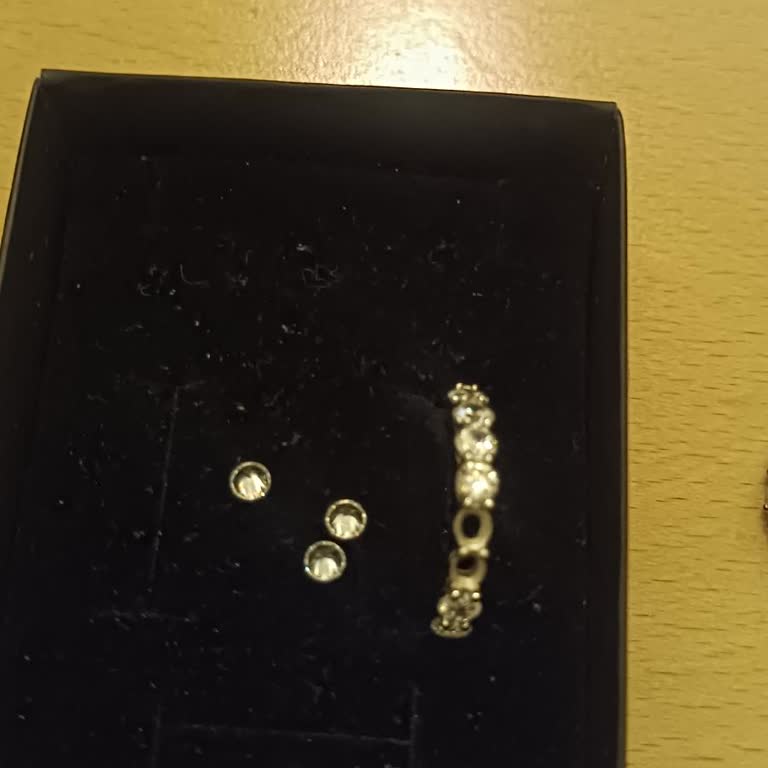 Pieces By Ebru Kalitesiz Ürün