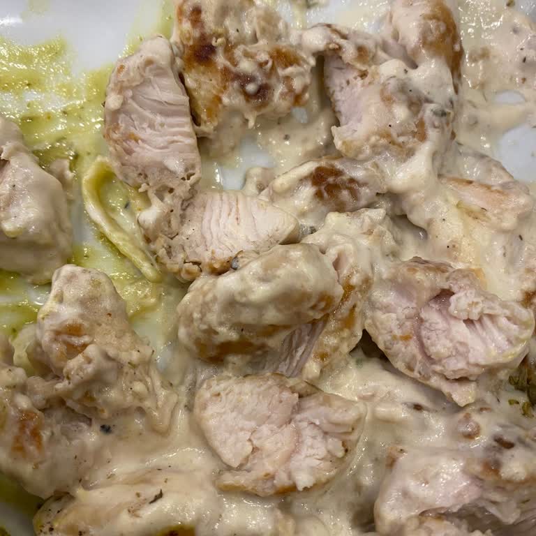 Silivri Alışveriş Merkezindeki Restoranda Çiğ Tavuk Sorunu Ve Ücret İadesi Talebi