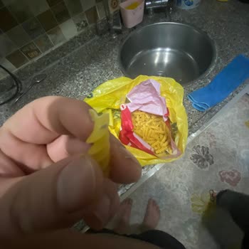 Makarna Paketi İçinde Böcek Bulunması Ve Gıda Güvenliği İhlali