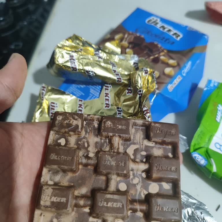 Ülker Fındıklı Çikolatasının Renk Ve Tat Sorunları Üzerine Şikayet