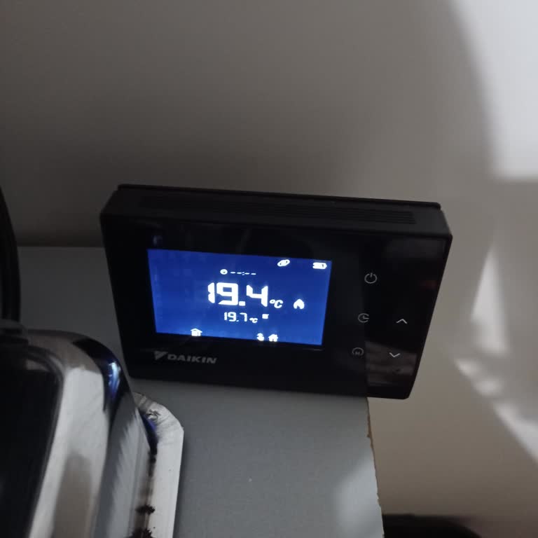 Daikin Kombi Yerden Isıtma Sistemiyle Uyumlu Değil, Servis Çözüm Sunamıyor