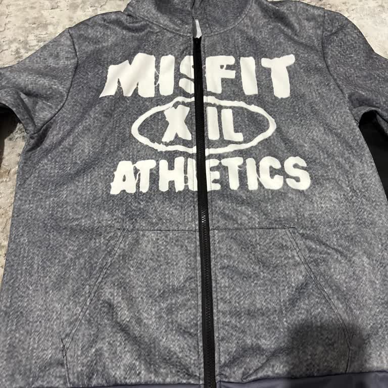 Baronovs Ürün Görselleriyle Uymayan Hoodie İçin Tam İade Talebi