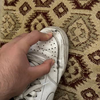 In Street Ayakkabıda Erken Dikiş Açılması ve Mağaza Çözüm Sunmuyor