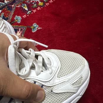 Adidas Ayakkabının Deri Ve Süet Birleşiminde Açılma: Garanti Değerlendirmesi Yetersiz