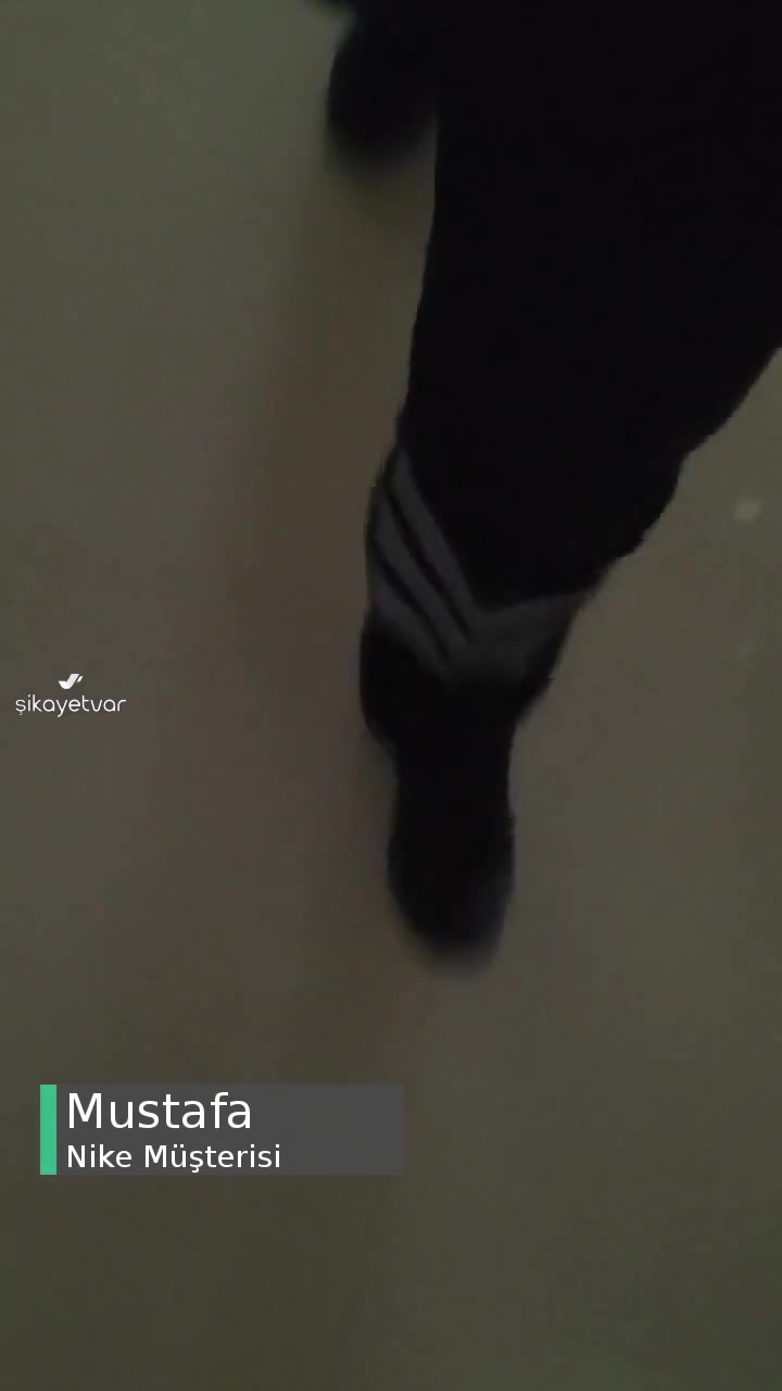 Nike Spor Ayakkabı Gıcırdaması! videonun kapak resmi