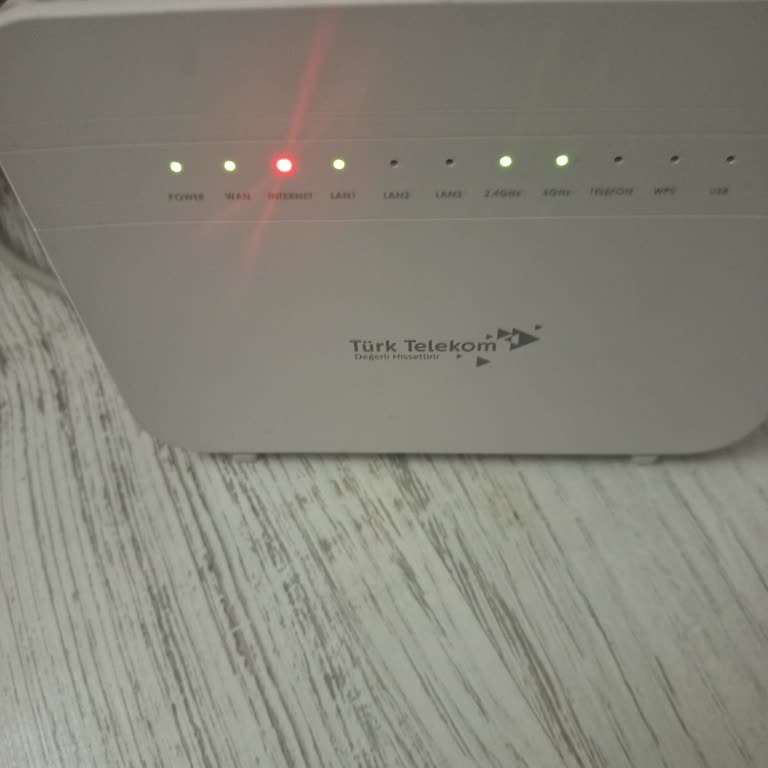 Modemde Sürekli Kırmızı Işık, Bağlantı Kopmaları Ve Teknik Destek Yokluğu