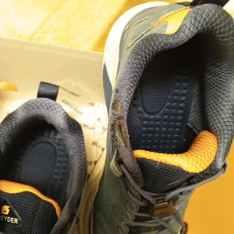 Greyder Spor Ayakkabısının Kısa Sürede Yırtılması Ve Kullanıcı Hatası İddiası